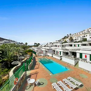 Parque Raquel Apartment
